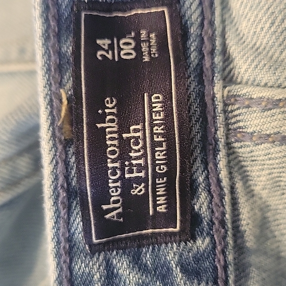 Abercrombie & Fitch Annie Embroidered Girlfriend jeans 00 - Picture 4 of 4